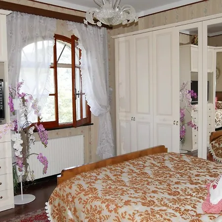 Rondini Holiday home *